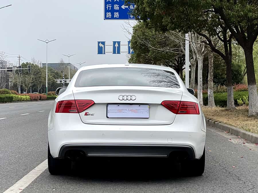 Audi S5 2012