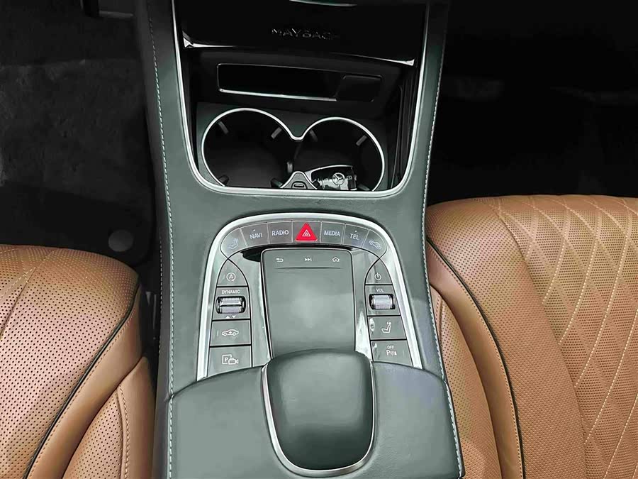 Mercedes-Benz Maybach S-Class 2020 — фото 11