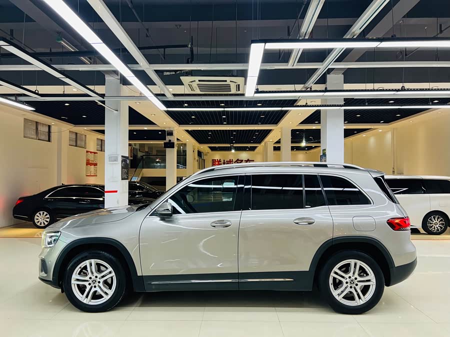 Mercedes-Benz GLB 2022 — фото 15