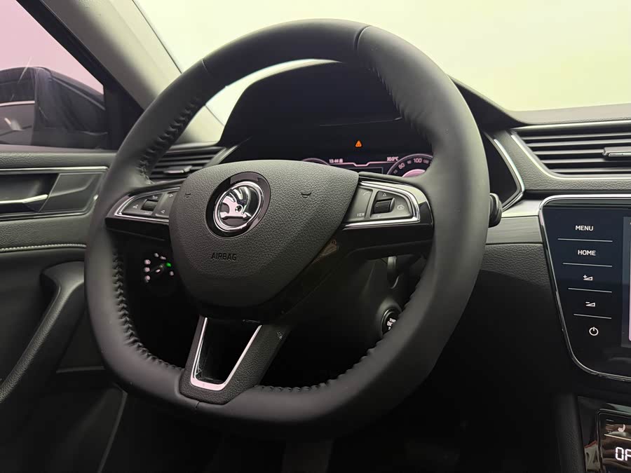 Skoda Speedy 2023 — фото 12