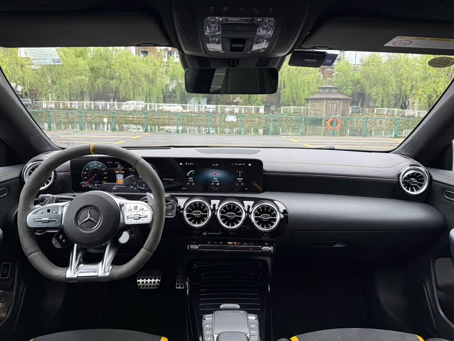 Mercedes-Benz Mercedes CLA AMG 2023 — фото 10