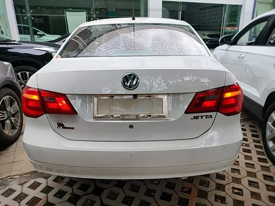 Volkswagen Jetta 2015