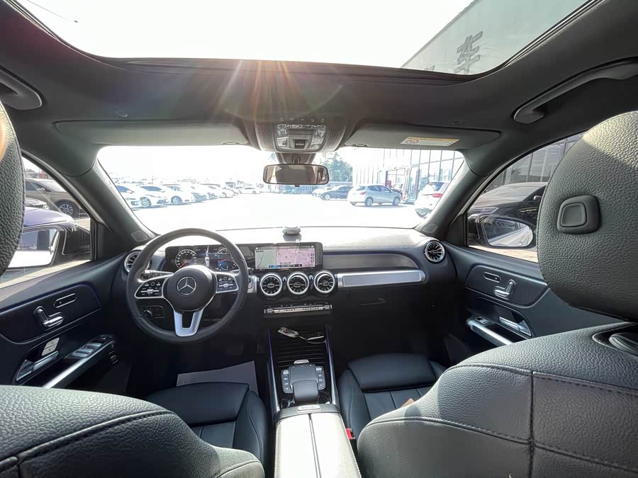 Mercedes-Benz GLB 2021