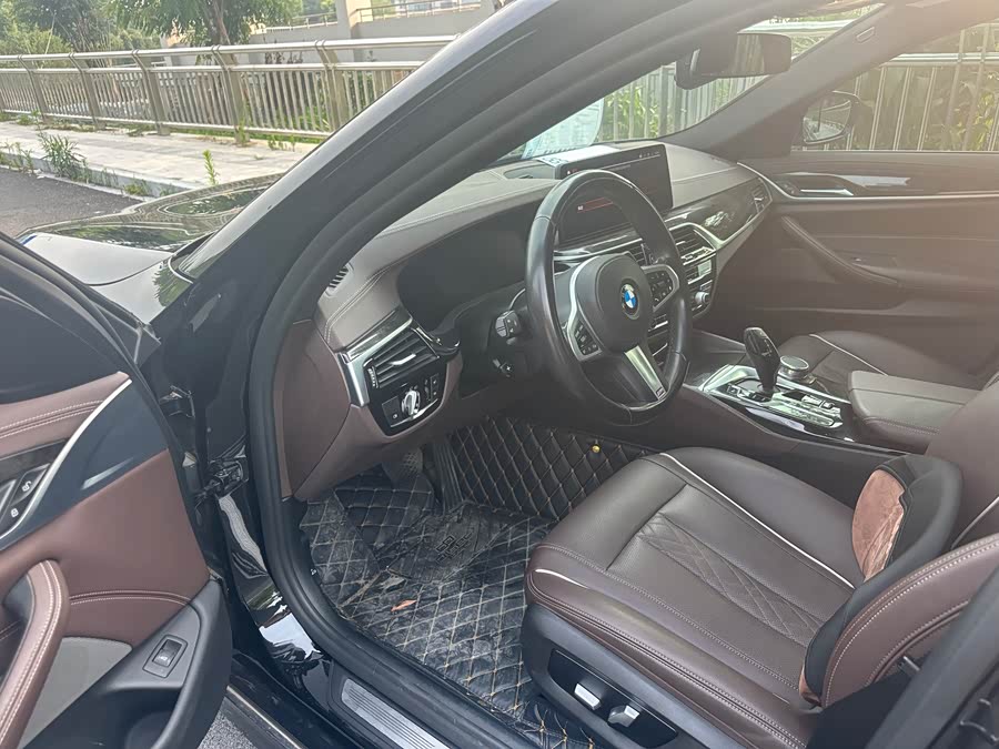 BMW 5 Series 2021
