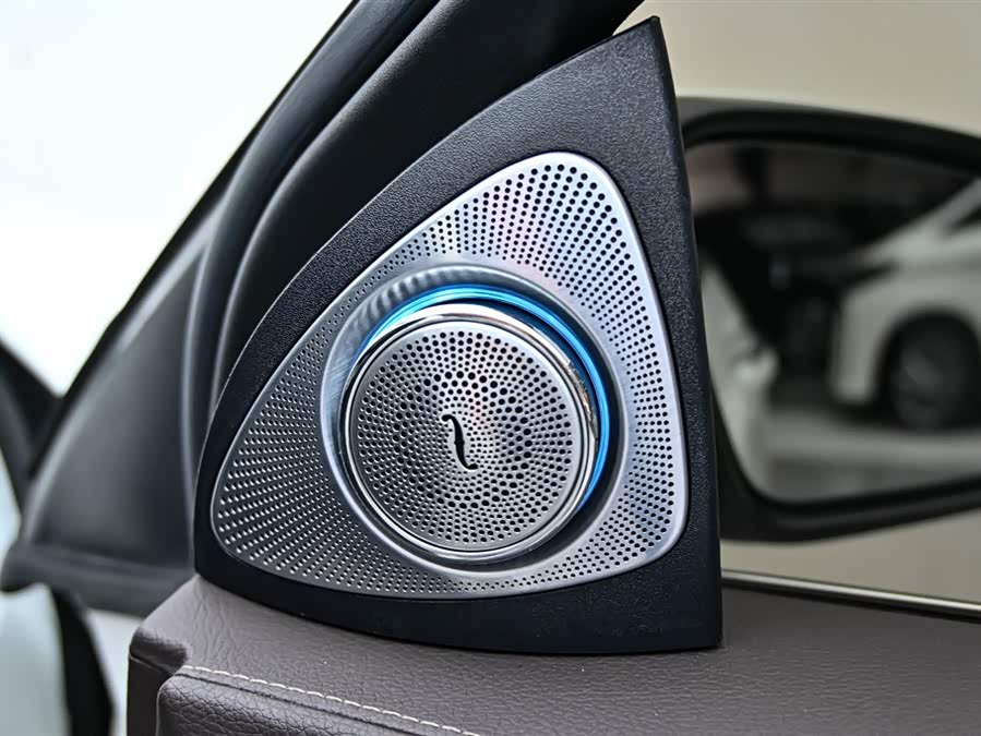 Mercedes-Benz GLC 2019 — фото 30