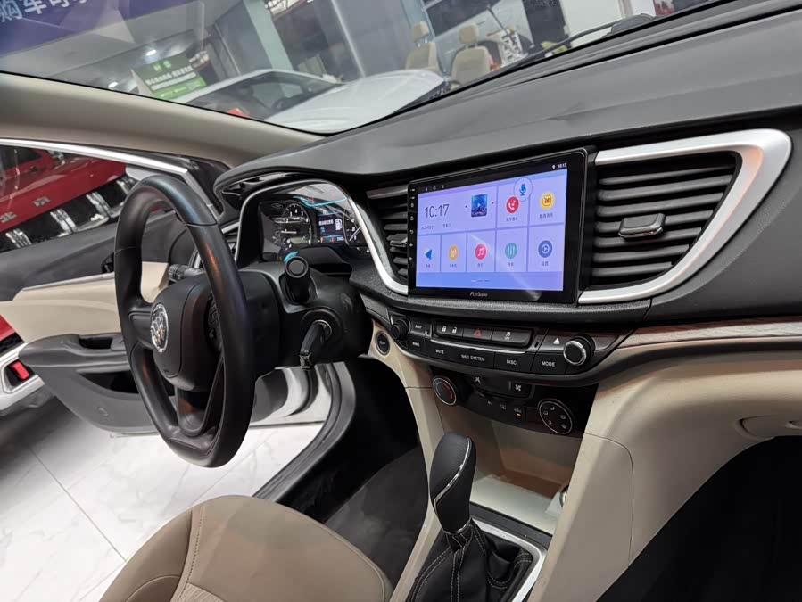 Buick Excelle 2015 — фото 17