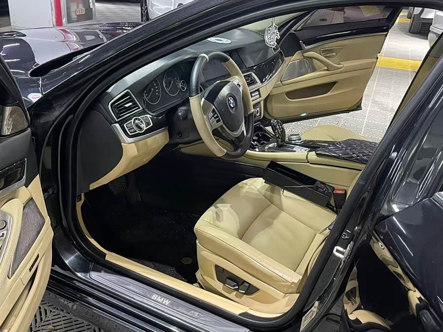 BMW 5 Series 2012
