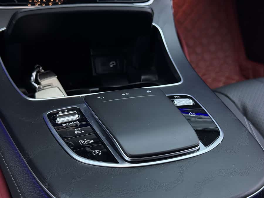 Mercedes-Benz E-Class 2023 — фото 23