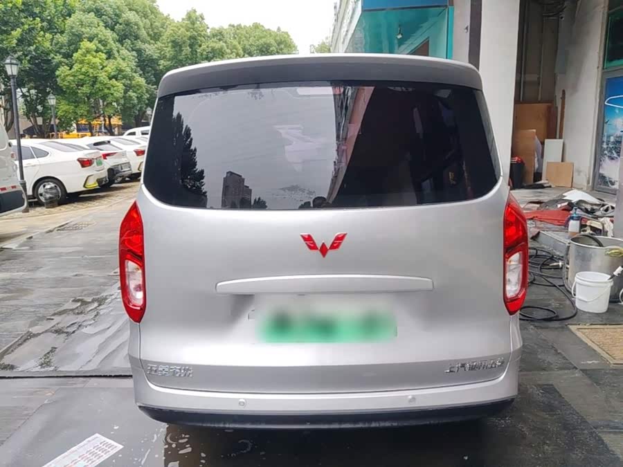 Wuling Hongguang New Energy 2025