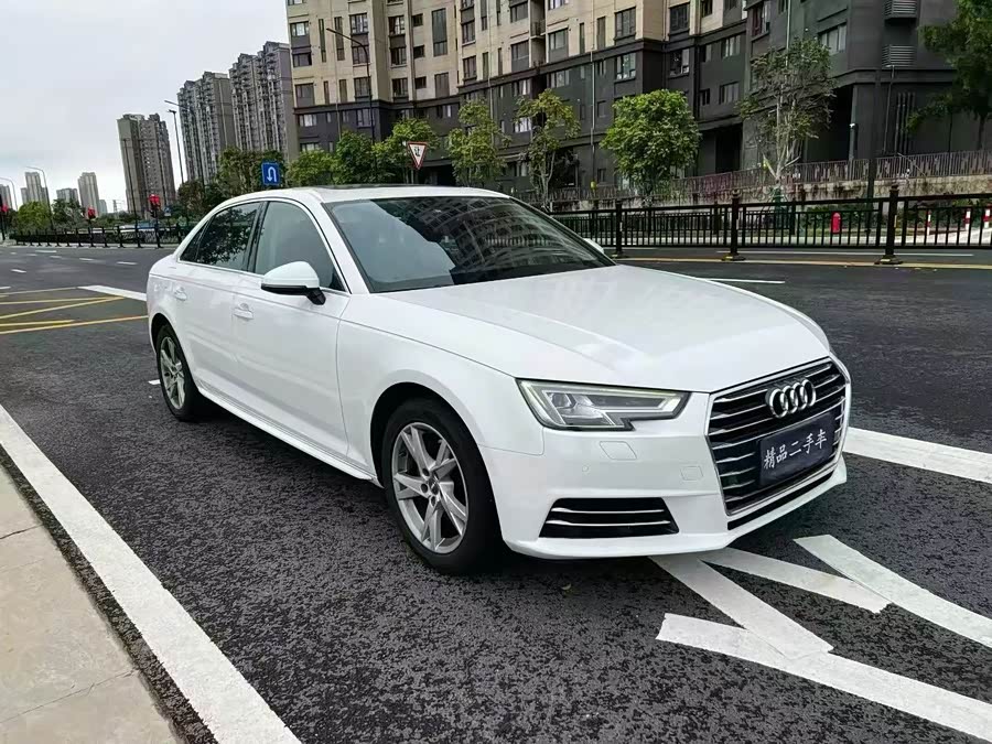 Audi A4L 2018