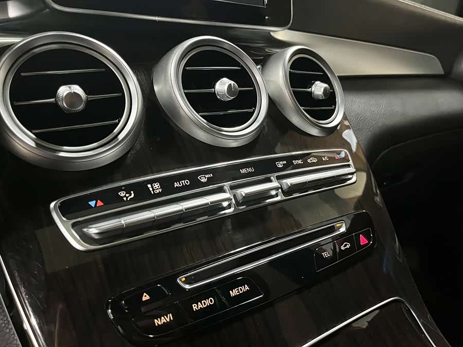 Mercedes-Benz GLC 2019 — фото 10