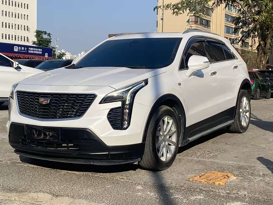 Cadillac XT4 2022 — фото 10