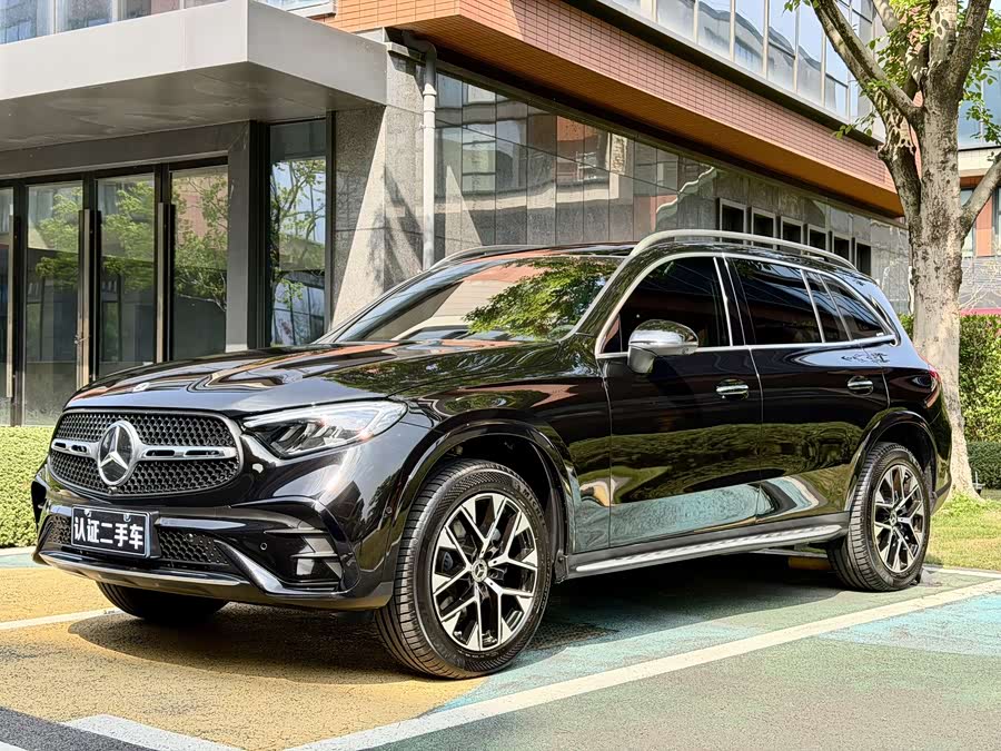 Mercedes-Benz GLC 2023