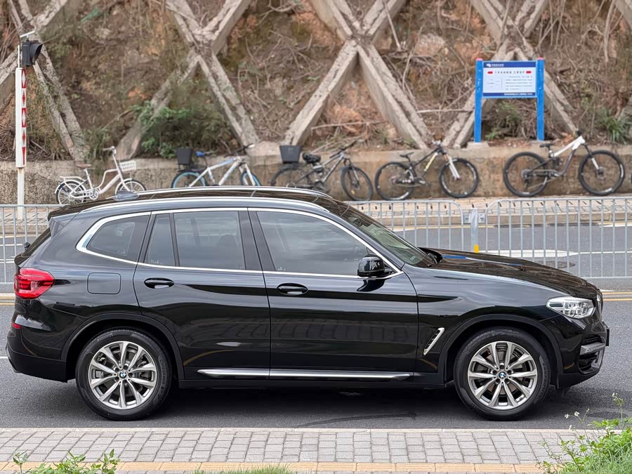 BMW X3 2021
