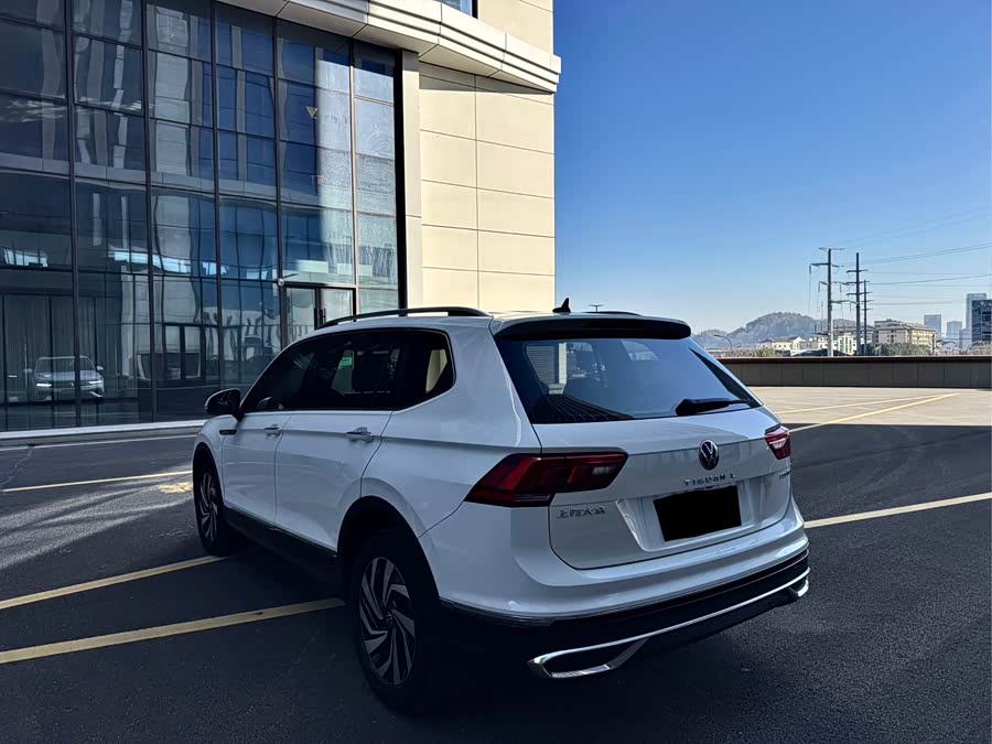 Volkswagen Tiguan L 2022