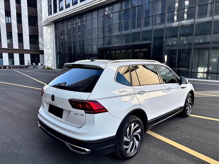Volkswagen Tiguan L 2022