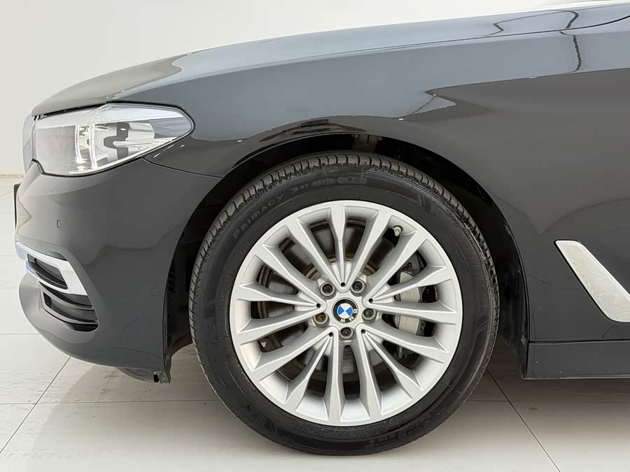 BMW 5 Series 2019