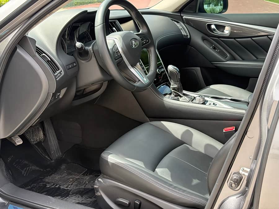 Infiniti Q50L 2021