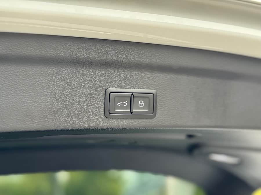 Audi Q3 Sportback 2020 — фото 25