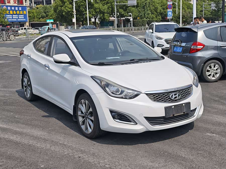Hyundai Elantra 2016