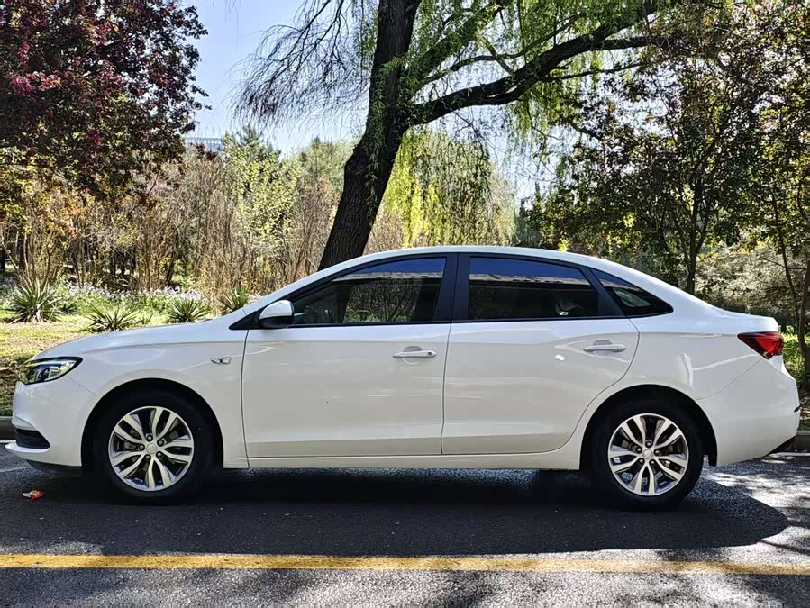 Buick Excelle 2021