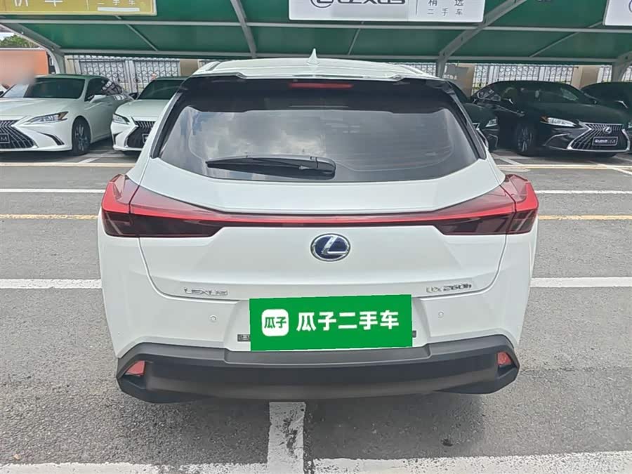 Lexus UX 2020