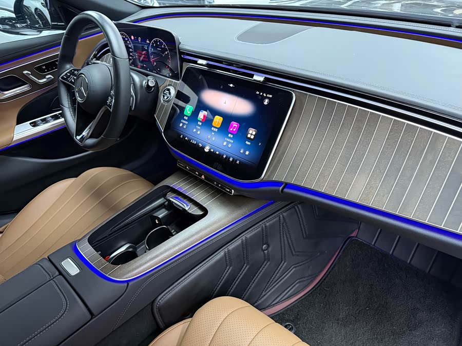 Mercedes-Benz E-Class 2024 — фото 13