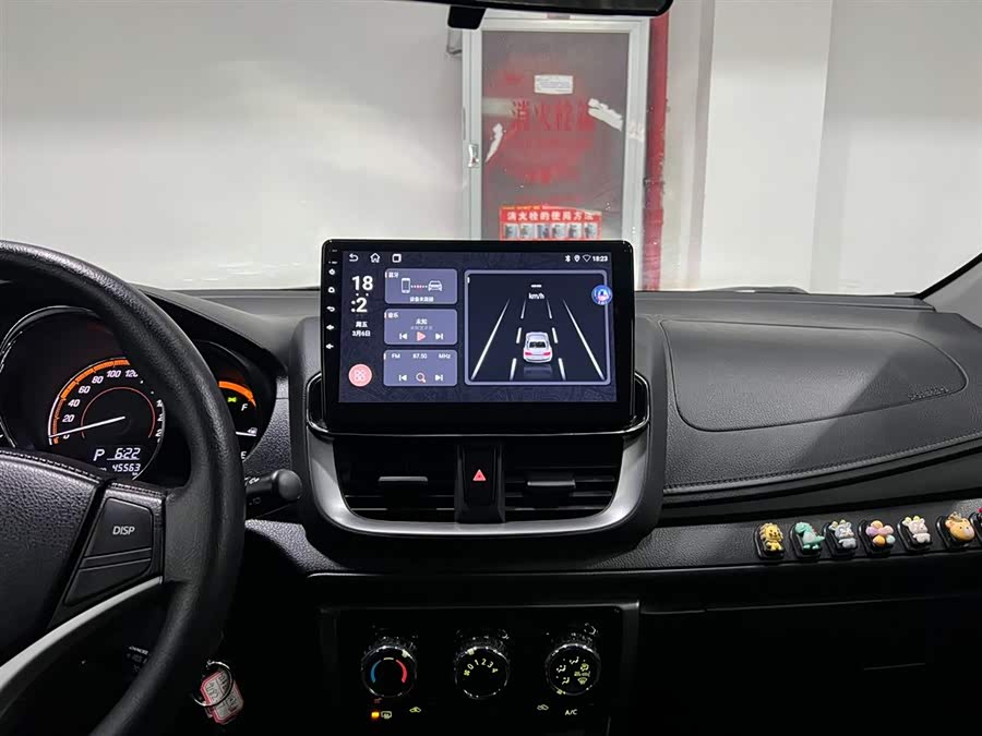 Toyota Yaris L 2022 — фото 14