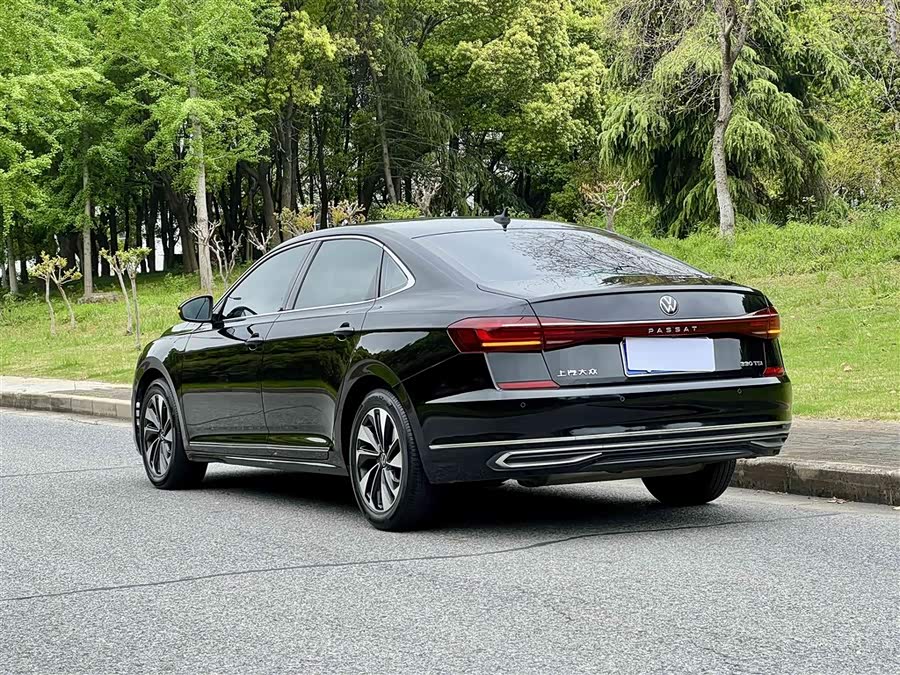 Volkswagen Passat 2022