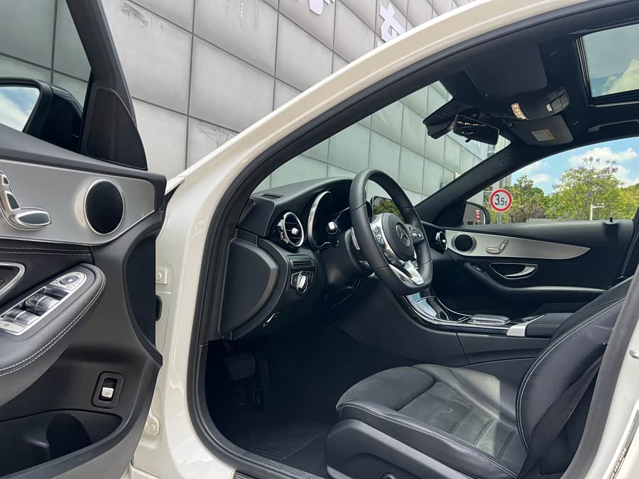 Mercedes-Benz C-Class 2019