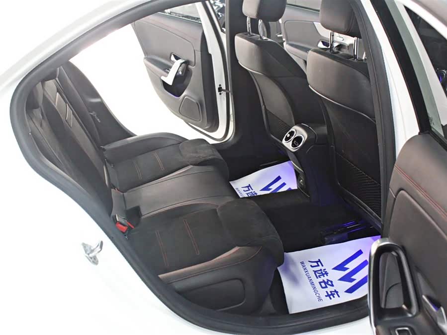 Mercedes-Benz A-Class 2023 — фото 12