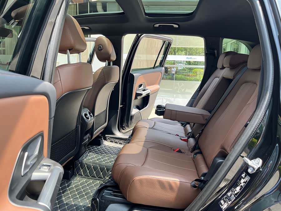Mercedes-Benz GLB 2023 — фото 15