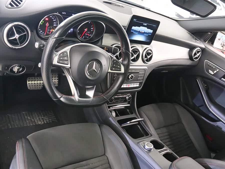 Mercedes-Benz CLA 2016 — фото 10