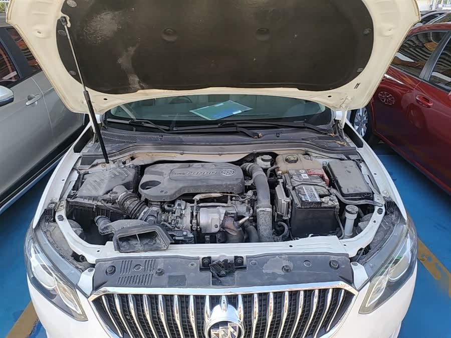 Buick Excelle 2015 — фото 20