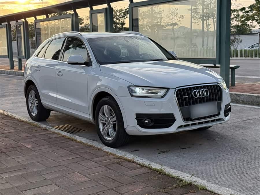 Audi Q3 2015 — фото 24