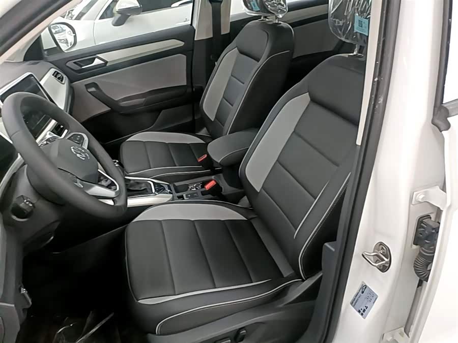 Volkswagen T-Roc 2025 — фото 15