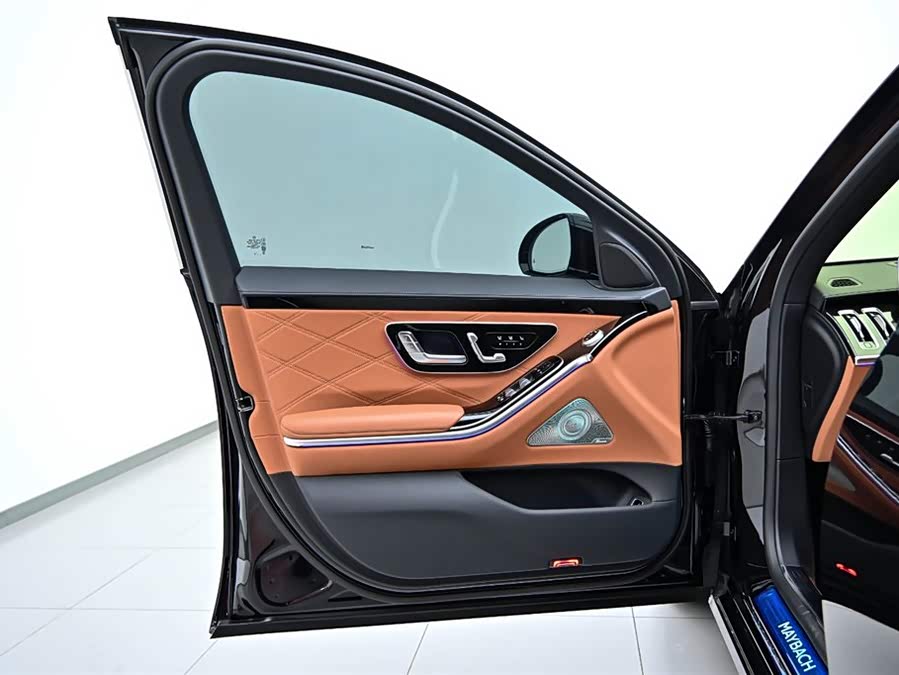 Mercedes-Benz Maybach S-Class 2025 — фото 18
