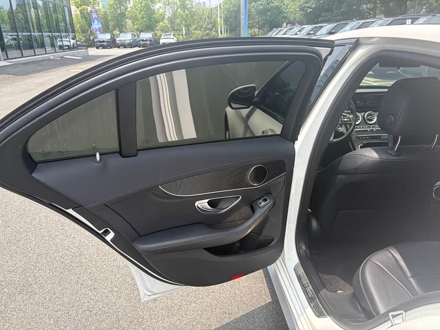 Mercedes-Benz C-Class 2020