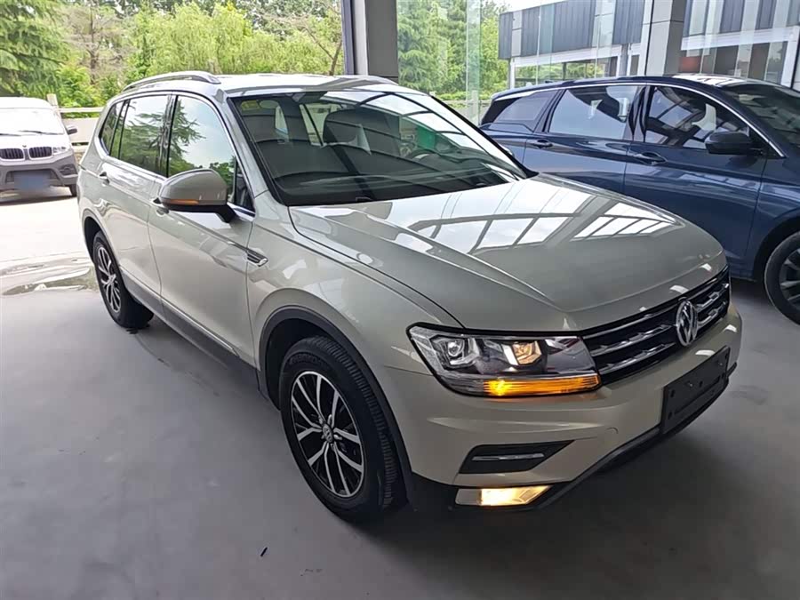 Volkswagen Tiguan L 2018