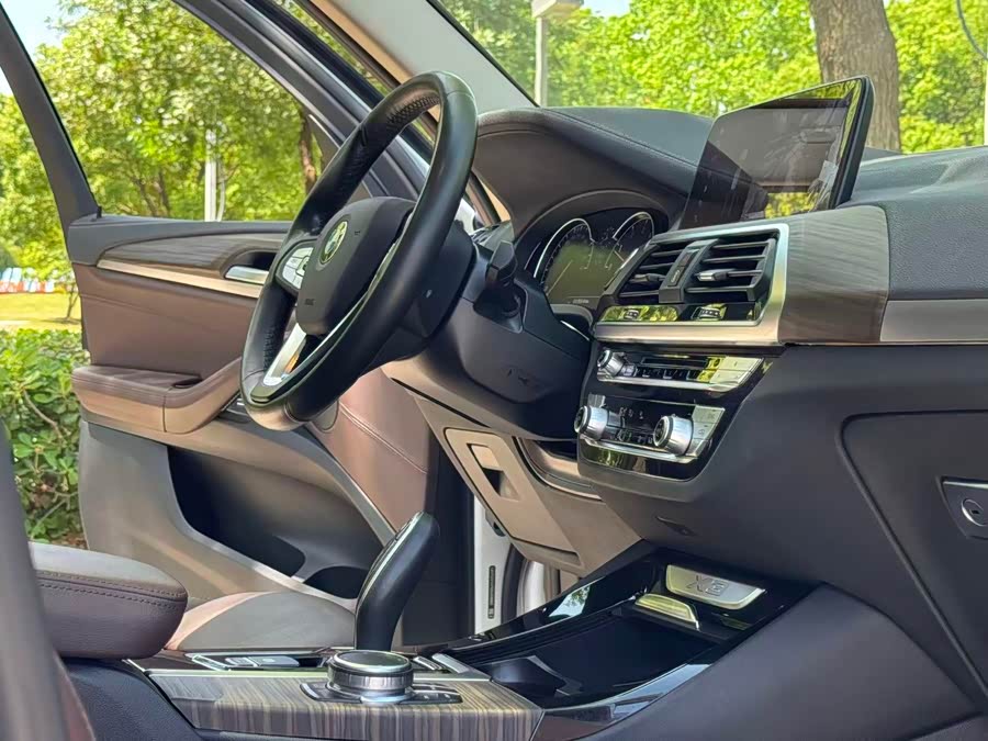 BMW X3 2019 — фото 11