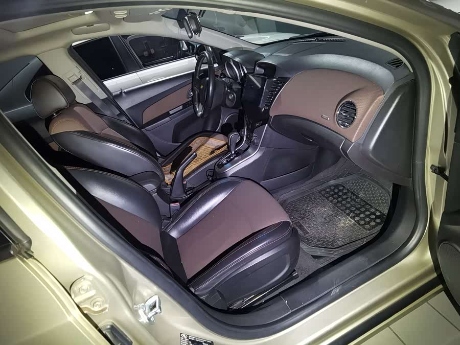 Chevrolet Cruze 2013