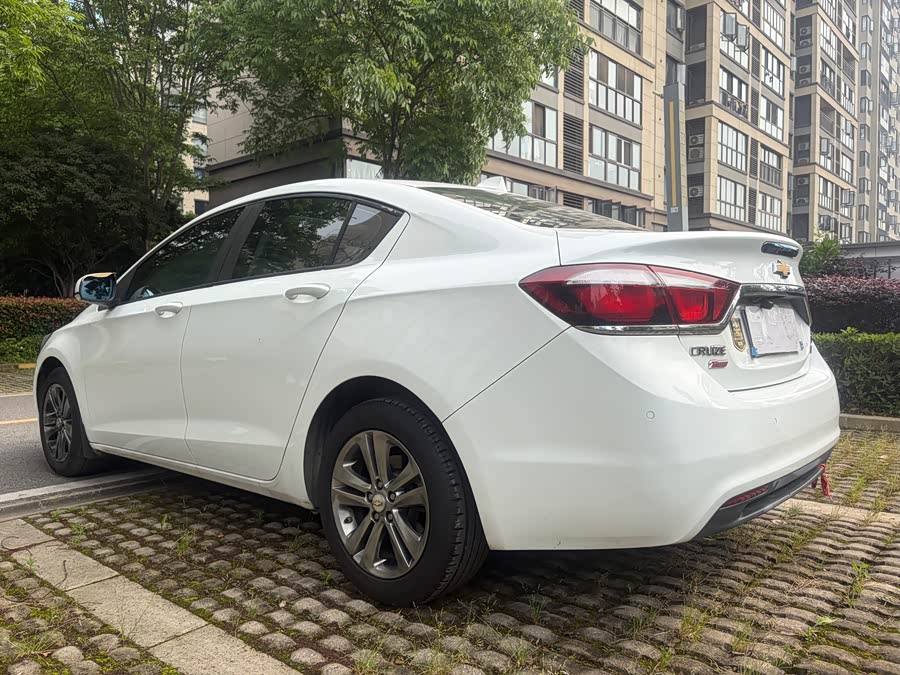 Chevrolet Cruze 2015