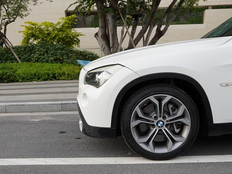 BMW X1 2010 — фото 17