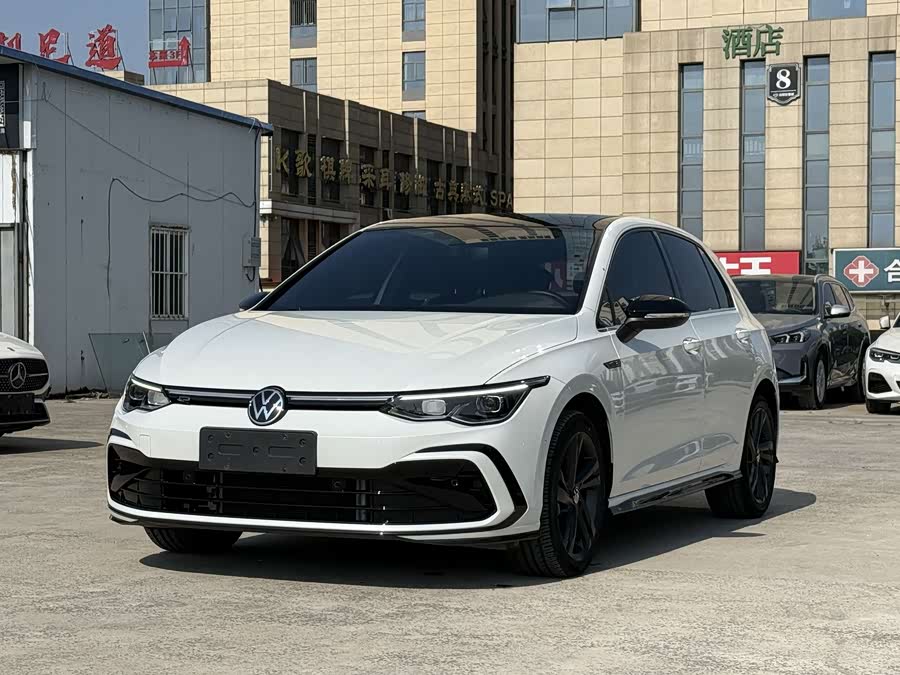 Volkswagen Golf 2023