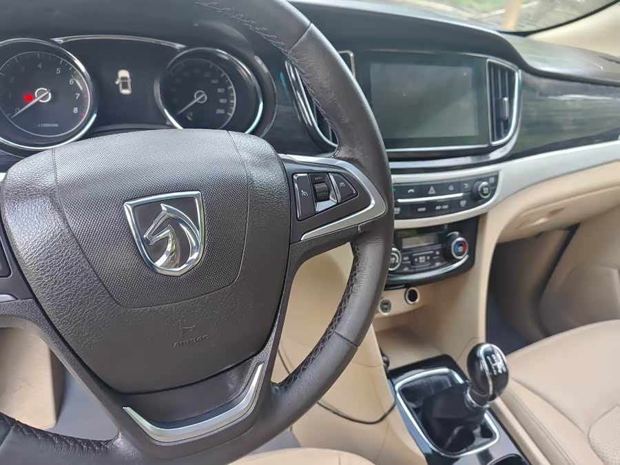 Baojun 730 2016