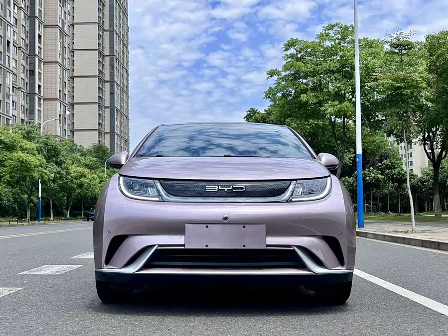 BYD Dolphin 2023