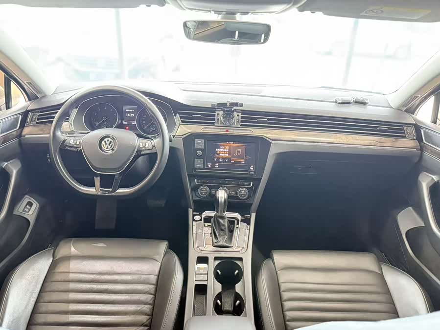 Volkswagen Magotan 2019