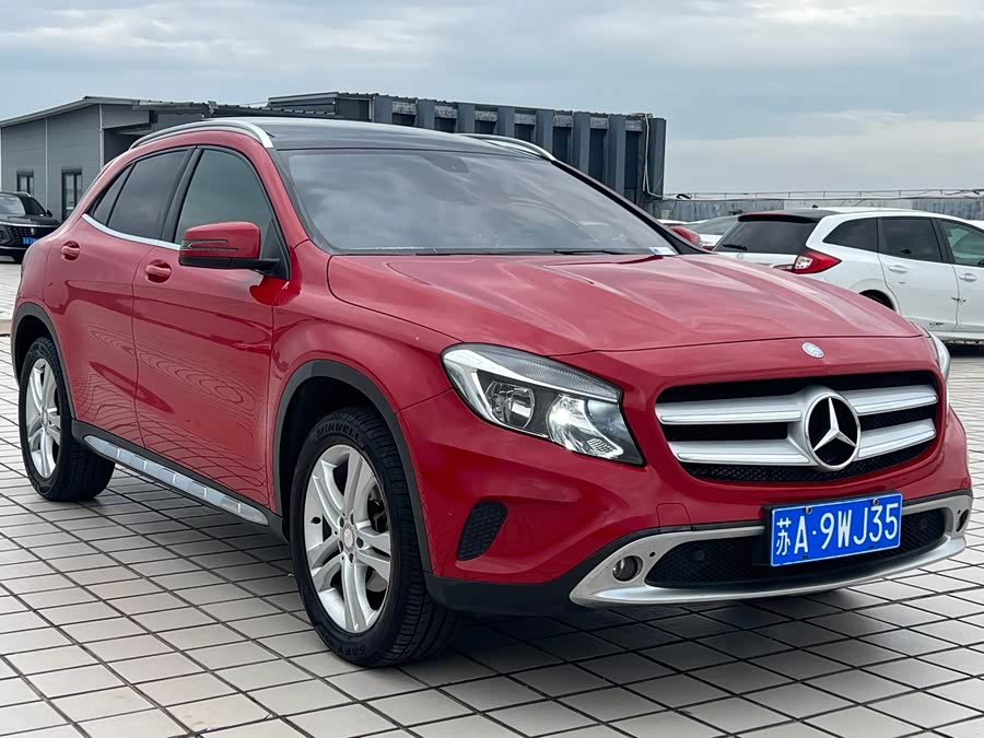 Mercedes-Benz GLA 2015