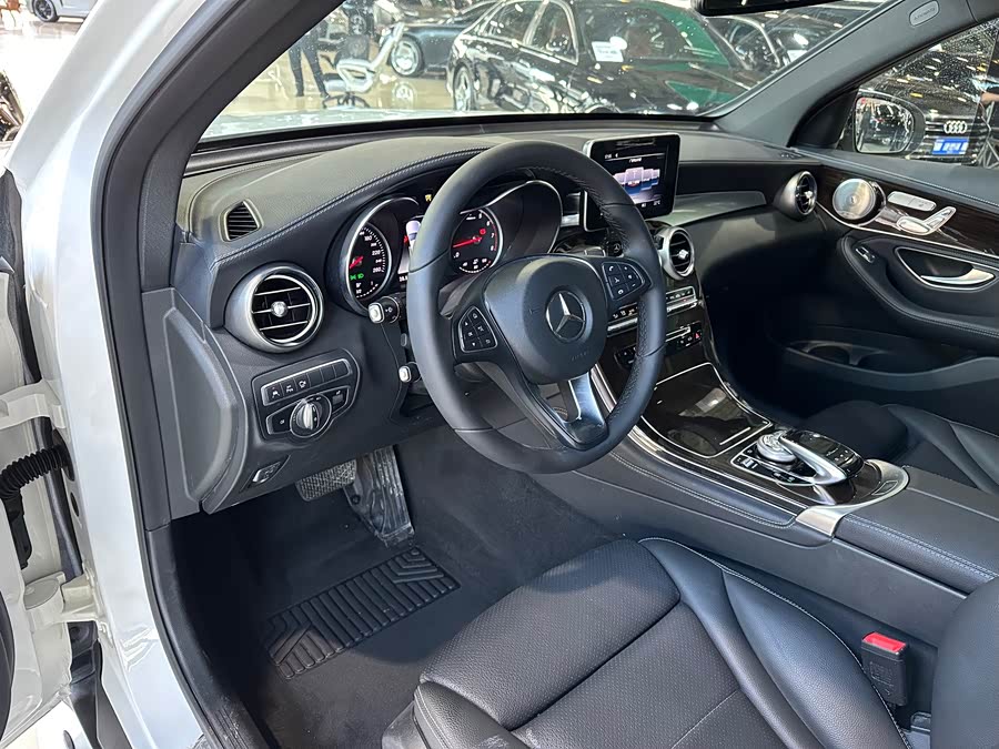 Mercedes-Benz GLC 2019