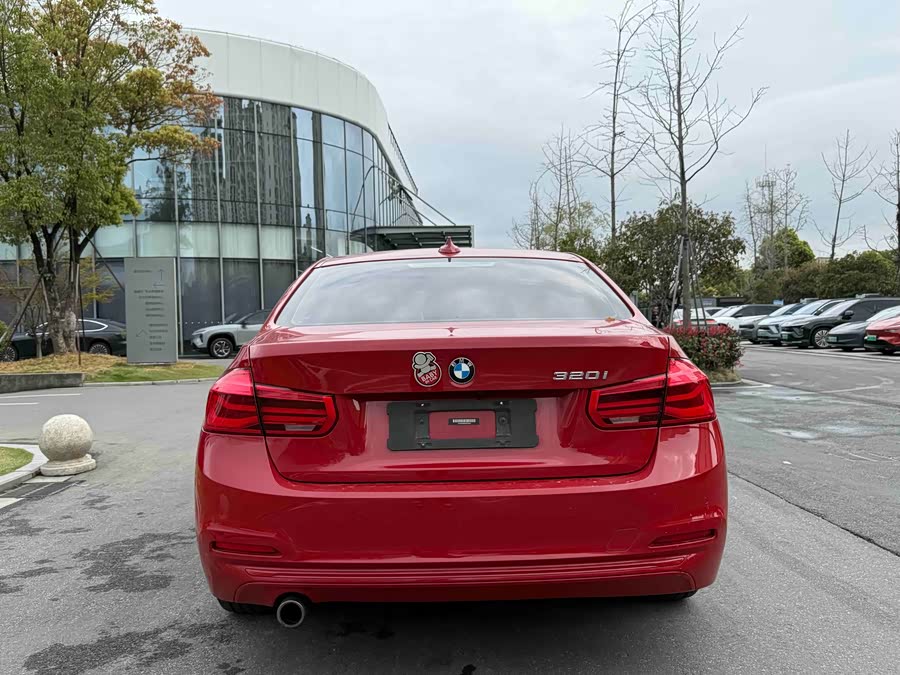 BMW 3 Series 2016 — фото 12